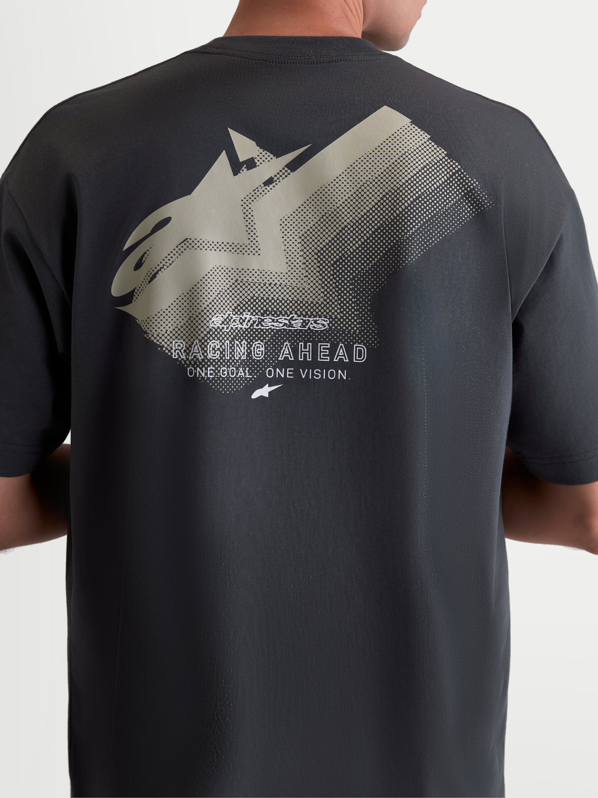 Alpinestars Ghost Oversized CSF T-Shirt, Kurzarm-Sportswear-T-Shirt, Unisex, Dunkelgrau, Rückansicht mit großer Logo-Fade-Grafik, entspannte Oversized-Passform, Baumwoll-Polyester-Mischung.