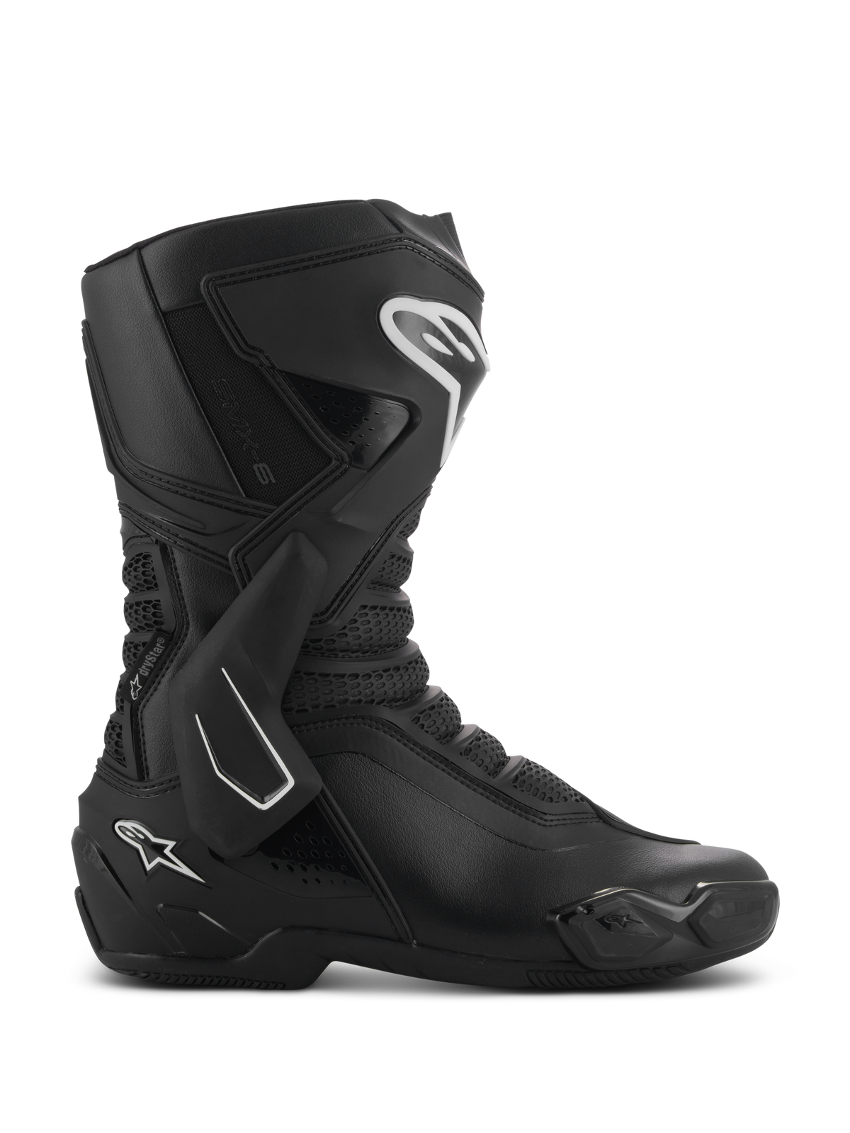 Alpinestars SMX-6 V3 Drystar Stiefel, schwarze Hochleistungs-Motorradstiefel in der Seitenansicht, mit weißen Logo-Akzenten, seitlicher TPU-Knöchelstütze, verstärkter Schienbeinplatte und flexiblen Mesh-Einsätzen.
