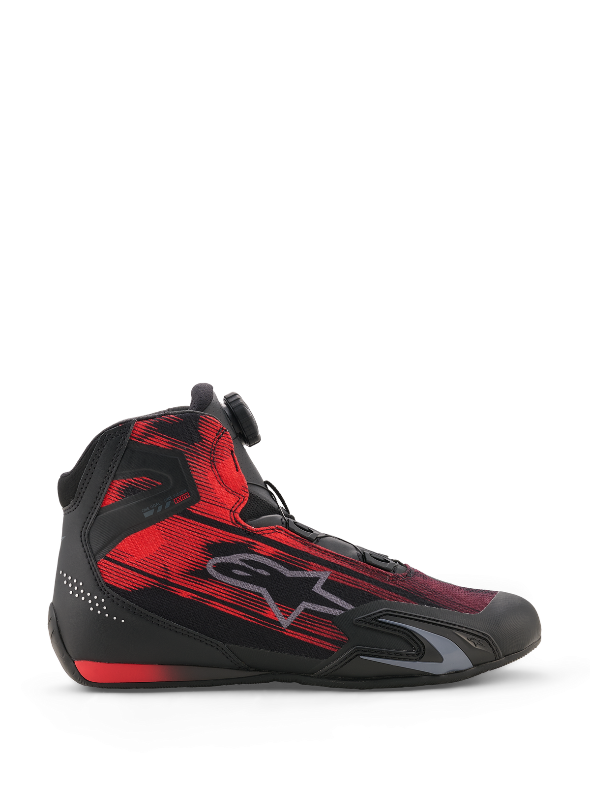 Alpinestars Celer Superair Schuhe, Motorradschuhe, Schwarz und Leuchtendes Rot, Seitenansicht mit gestreiftem Grafik-Textilobermaterial, grauem Alpinestars-Logo und Rotor-Verschlusssystem-Drehrad, sportliches Performance-Schuhwerk für Motorradfahrer