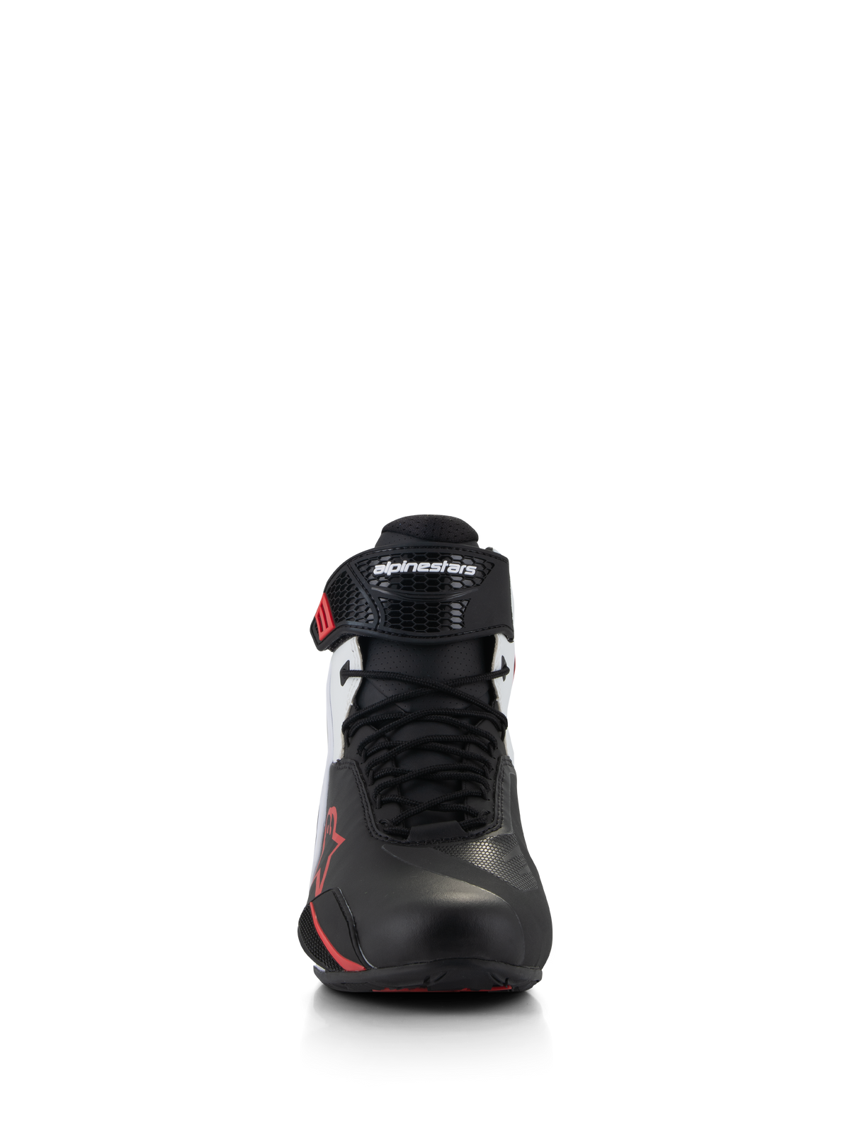 Alpinestars Faster-4 Schuhe, Motorradschuhe, Schwarz, Weiß und Rot, Vorderansicht mit traditionellem Schnürverschluss und ergonomischem TPR-Knöchelriemen mit Alpinestars-Logo, schlankes Mikrofaser-Obermaterial mit roten Akzenten