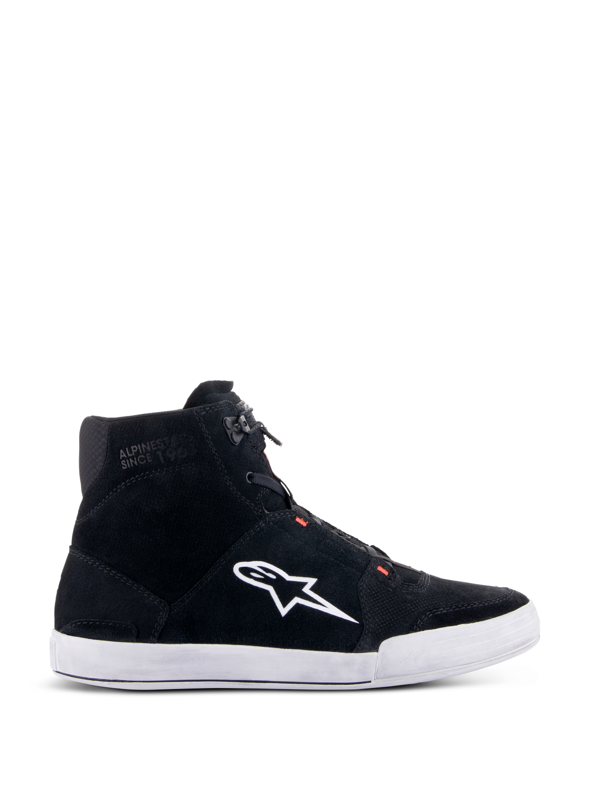 Alpinestars Chrome Schuhe, Urban-Motorradschuhe, Schwarz und Weiß mit Fluo-Roten Akzenten, Seitenprofil mit Spaltwildleder-Konstruktion, großes weißes A-Star-Logo, weiße Gummischalensohle und lässige, von Sneakern inspirierte Silhouette für das Pendeln mit dem Motorrad
