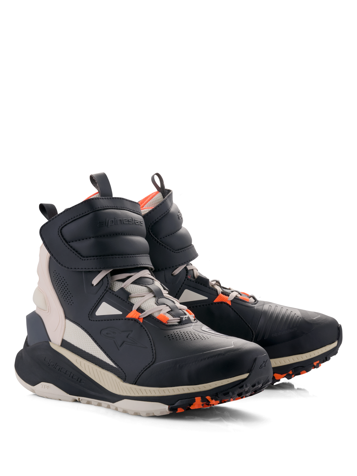 Alpinestars Speedstreet Schuhe, urbane Motorradschuhe, Schwarz, Mandel und Hot Orange, High-Top-Design im Streetwear-Stil mit Obermaterial aus Mikrofaser, großem Klettverschlussriemen am Knöchel, Schnürsenkeln und dicker altweißer Sohle mit orangefarbenen Grip-Details