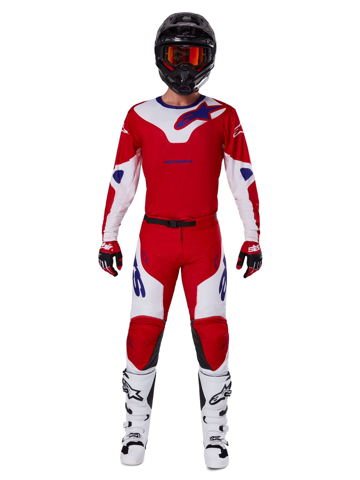 Alpinestars 2025 Racer Veil Hose und komplettes Motocross-Ausrüstungsset, Leuchtendes Rot und Weiß mit blauen Akzenten, mit passendem Trikot, schwarzem Helm mit orangefarbener Brille, weiß-schwarzen Stiefeln und roten Handschuhen, koordinierter Performance-Look für Offroad-Rennen
