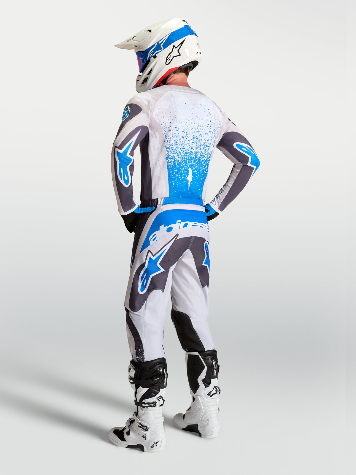 Alpinestars Fluid Drag Pants, Men's Motocross Racing Pants, White and Blue, 600D polyfabric, rear view on-model.