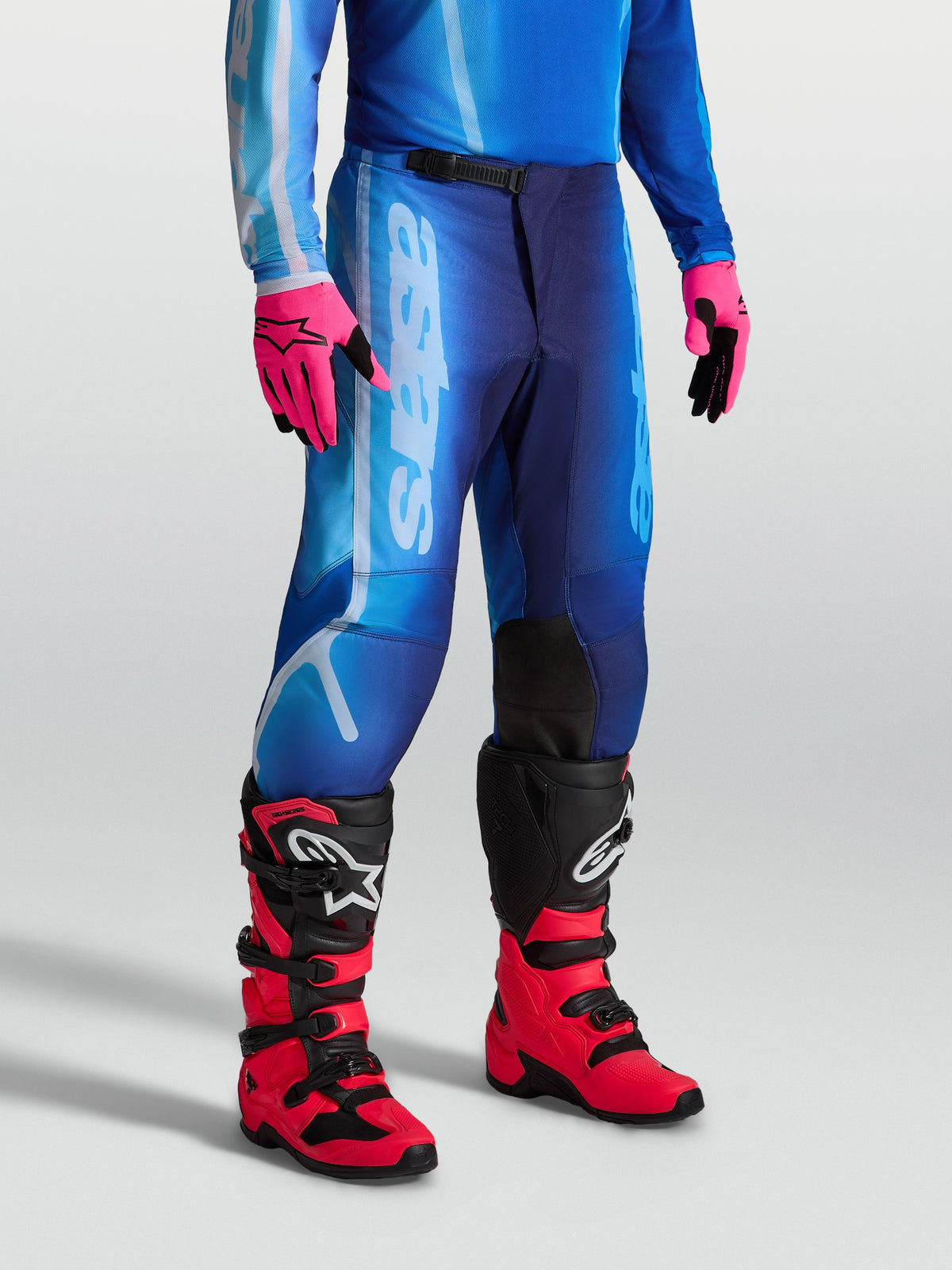 Alpinestars Fluid Kepler Hose für Herren, Motocross-Hose in Ucla Blue und Blithe Blue, vorgeformte Beine aus 600D-Polygewebe, ideal für den Offroad- und MX-Rennsport.