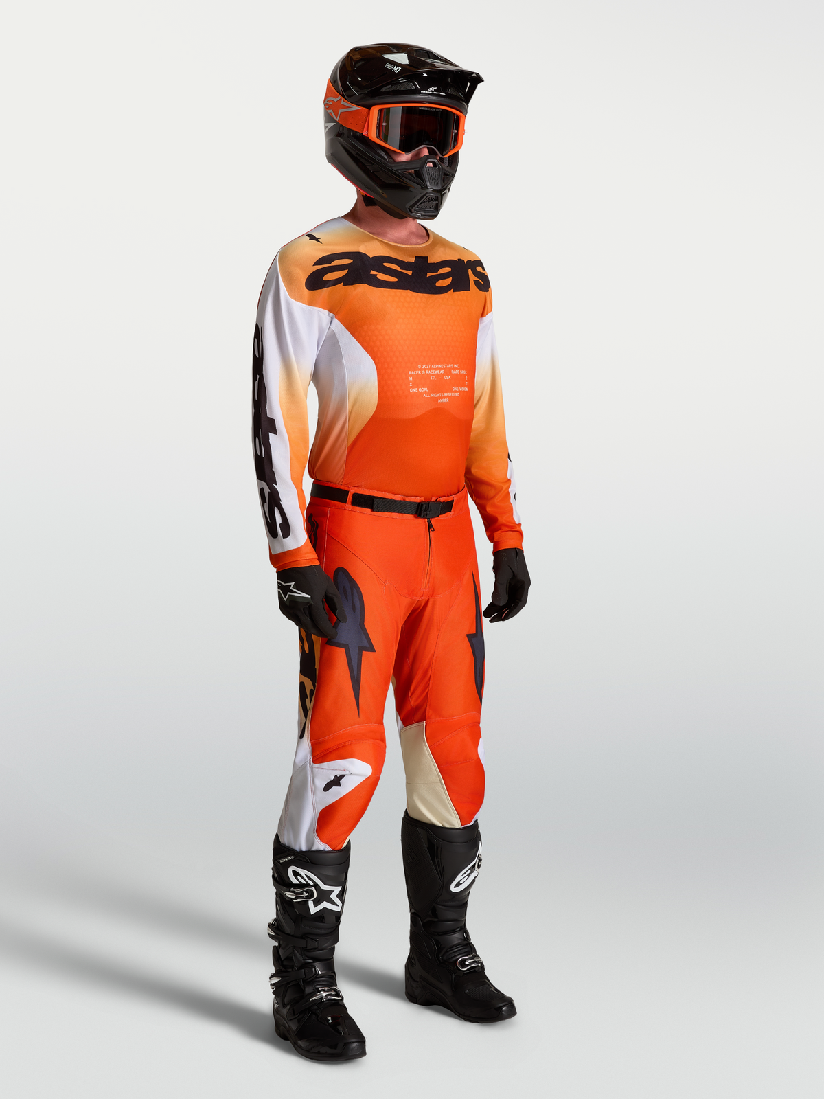 Alpinestars Racer Amber Set, Motocross-Trikot und Hose für Herren, Orange und Weiß, sportliche Rennpassform.