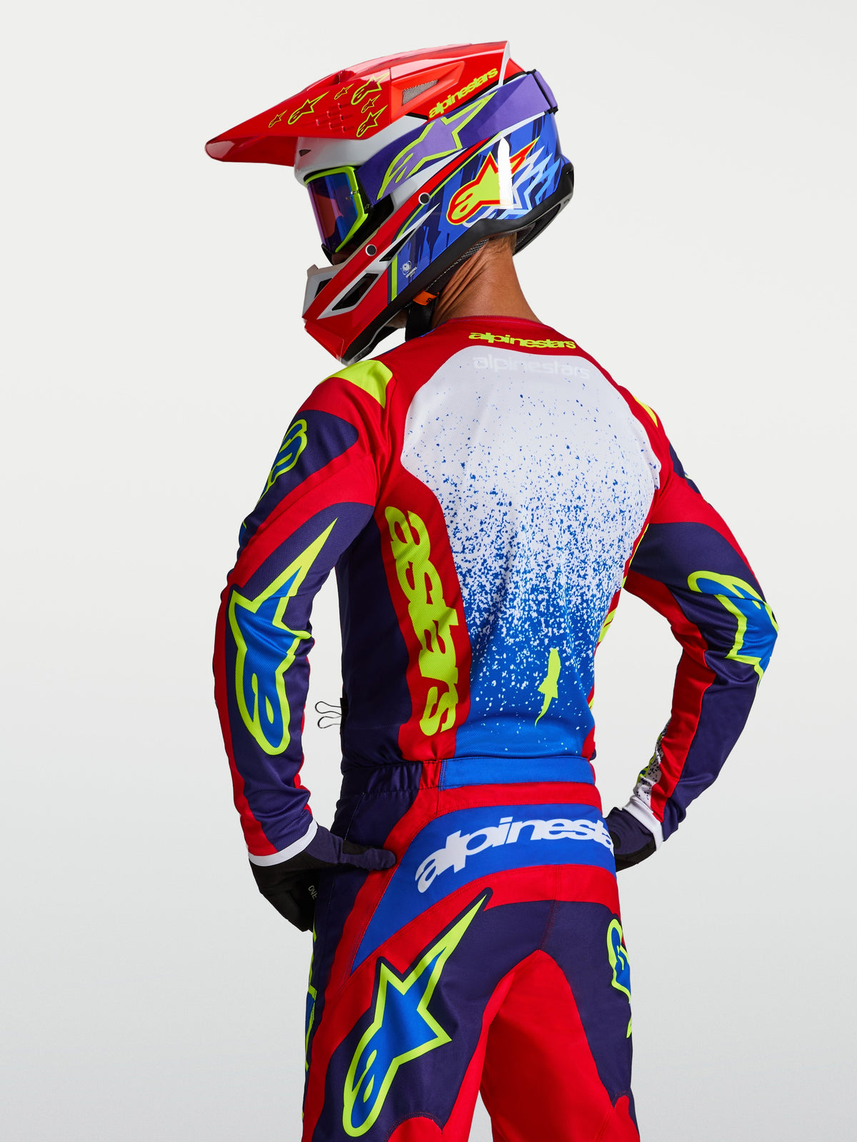Alpinestars Fluid Drag Trikot, Motocross-Oberteil für Herren, Blau, Rot und Weiß, atmungsaktive Performance-Ausrüstung.