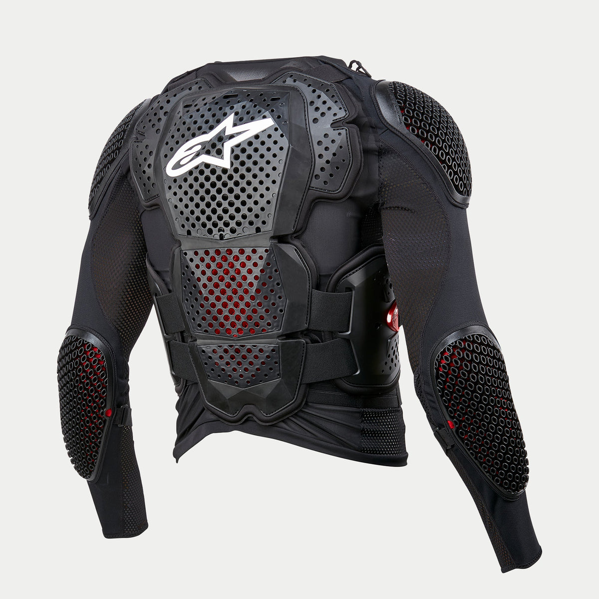Alpinestars Bionic Tech V3 Schutzjacke, Schwarz, Rückansicht mit integrierten Rücken-, Schulter- und Ellbogenprotektoren, weißes Alpinestars-Logo auf der perforierten Rückenplatte, Stretch-Mesh-Konstruktion mit sichtbarer roter Innenpolsterung, verstellbare V-Riemen für Offroad-Schutz.
