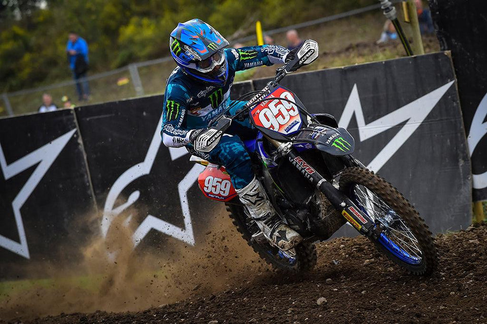 Alpinestars-Podium-Lock-Out als Maxime Renaux sammelt engagiert MX2 Race-Sieg in Deutschland