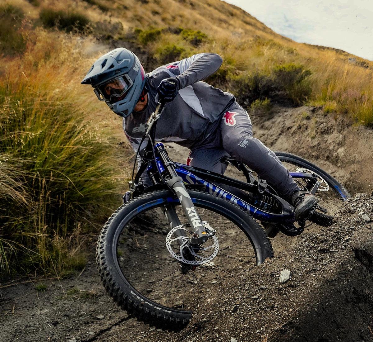 Alpinestars Deutschland Ausrustung und Zubehor Motorrad Auto MTB Offizieller Shop