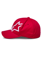 Alpinestars Corp Shift 2 Kappe mit gebogenem Schirm, Rot, mit weißem 3D-Sticklogo auf dem linken Panel, Seitenansicht, strukturierte Krone mit gebogenem Schirm, lässige, vom Motorsport inspirierte Kopfbedeckung.