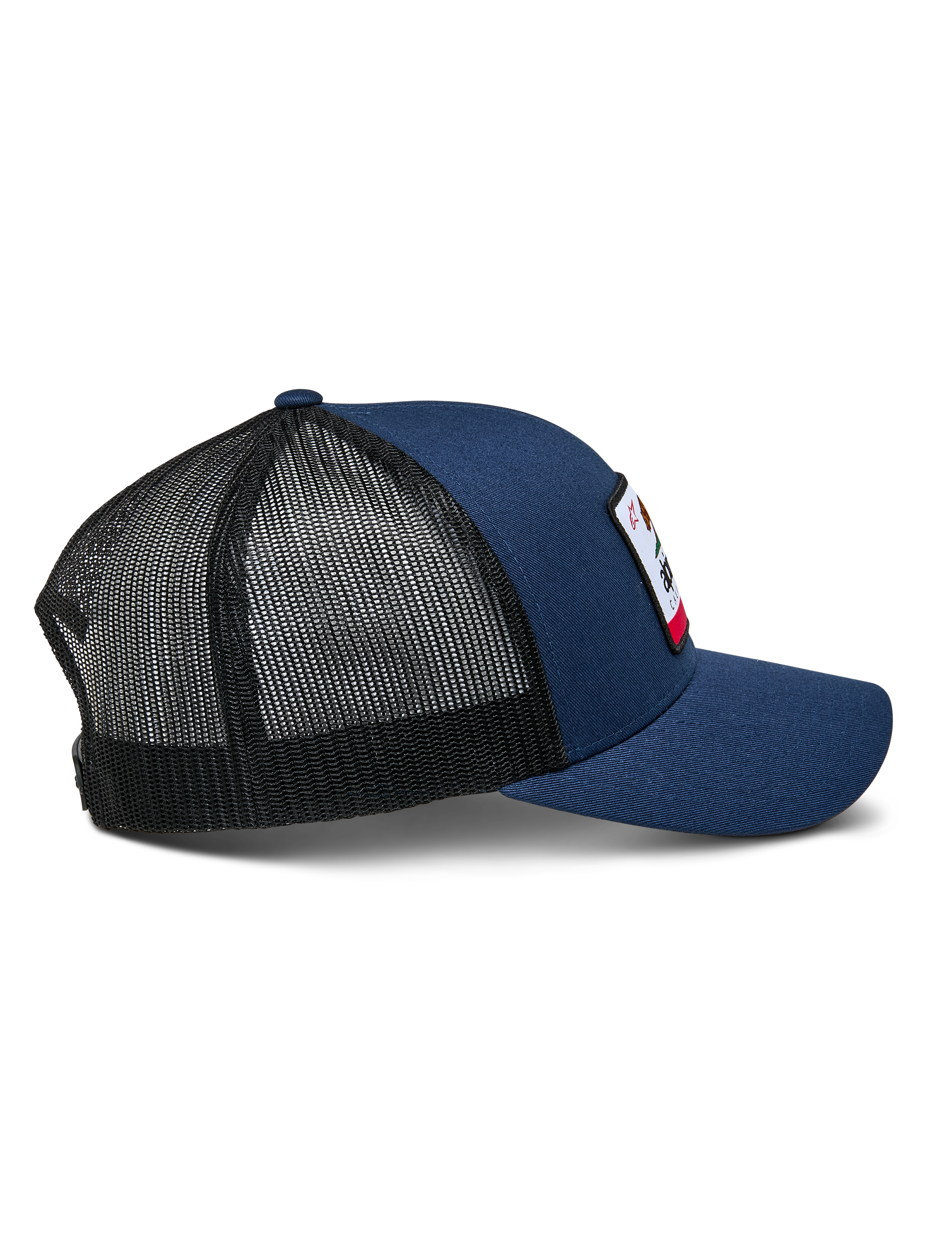Alpinestars Cali 2.0 Cap, Marineblau mit schwarzem Mesh, Seitenansicht, strukturierte Trucker-Cap mit gebogenem Schirm und Twill-Front, atmungsaktive Poly-Mesh-Rückseite, lässige Motorsport-Kopfbedeckung