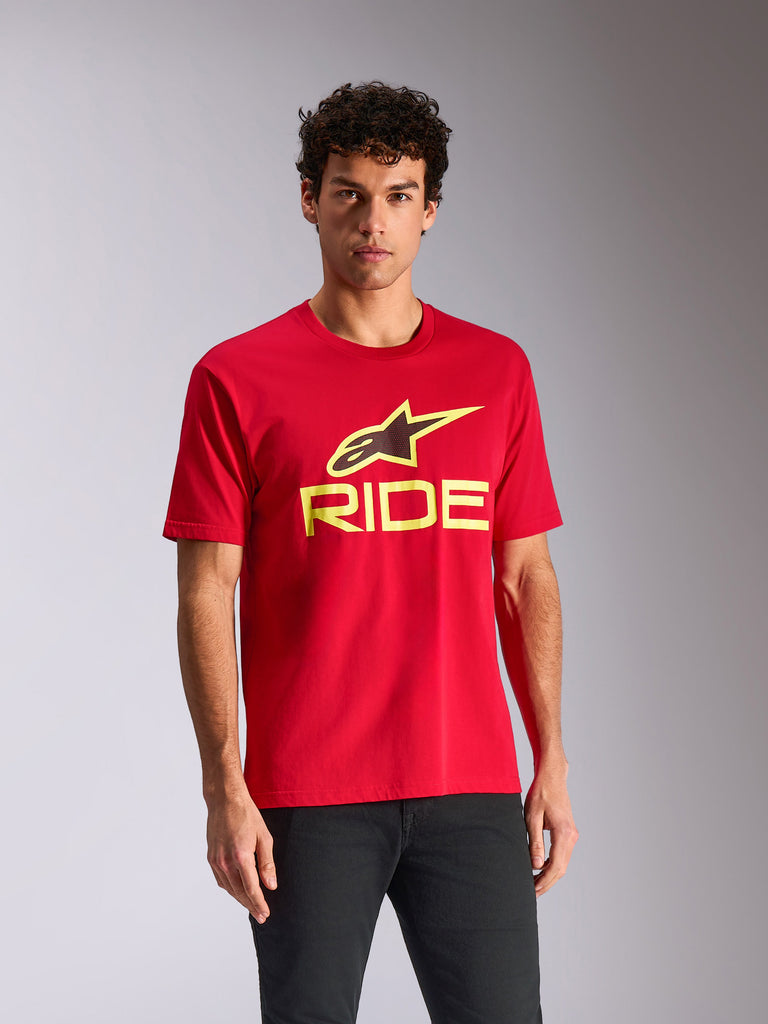 Alpinestars Ride 4.0 CSF T-Shirt, kurzärmeliges T-Shirt, Rot mit neongelbem und schwarzem Ride-Logo, lässige Motorsport-Streetwear