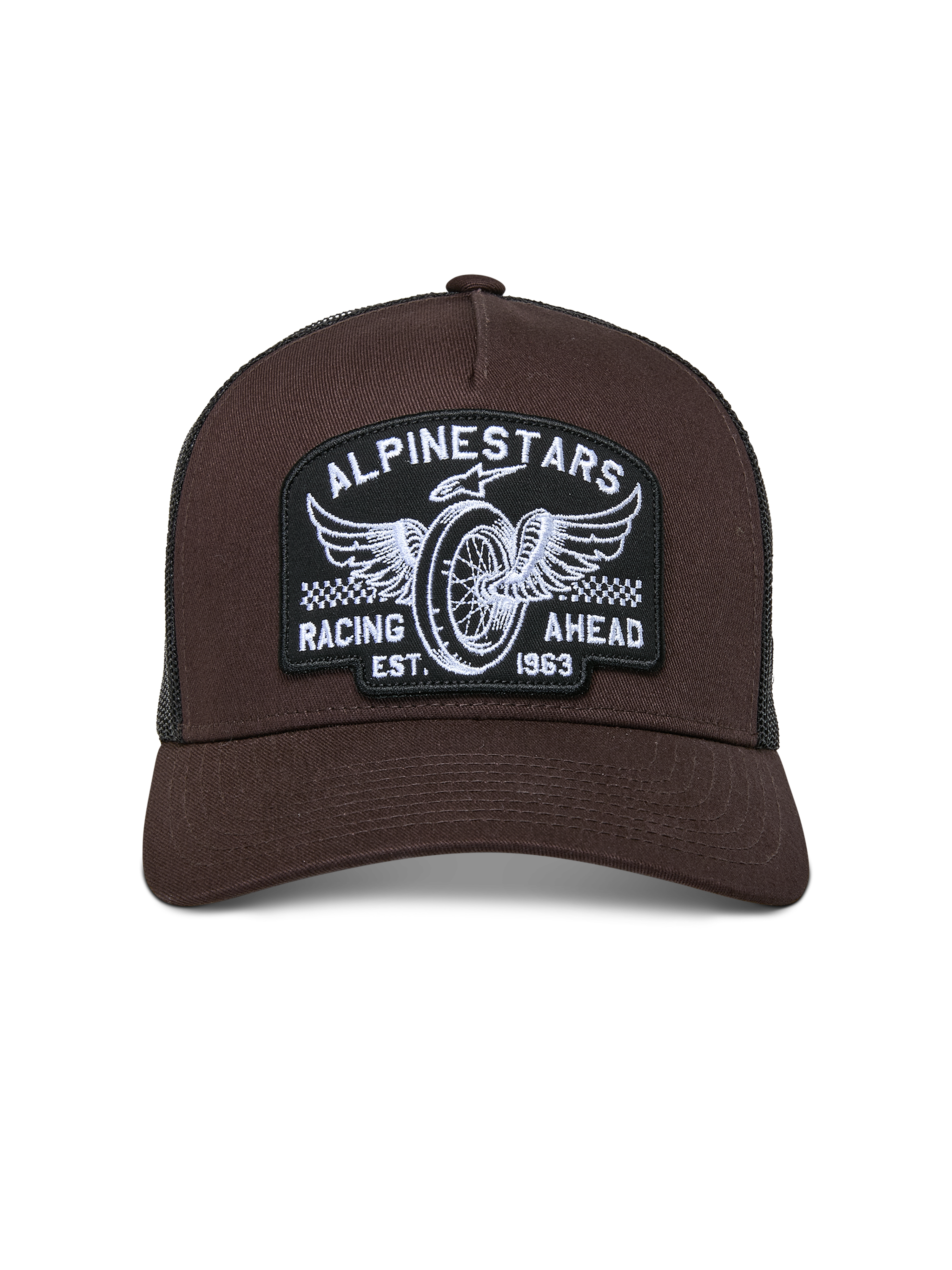 Alpinestars Heritage Patch Trucker Mütze, braune Vorderseite mit schwarzem Mesh-Rücken, gebogener Schirm und strukturierte Krone, großer bestickter Aufnäher mit geflügeltem Rad und „Racing Ahead“-Grafik, lässige, vom Motorsport inspirierte Kopfbedeckung
