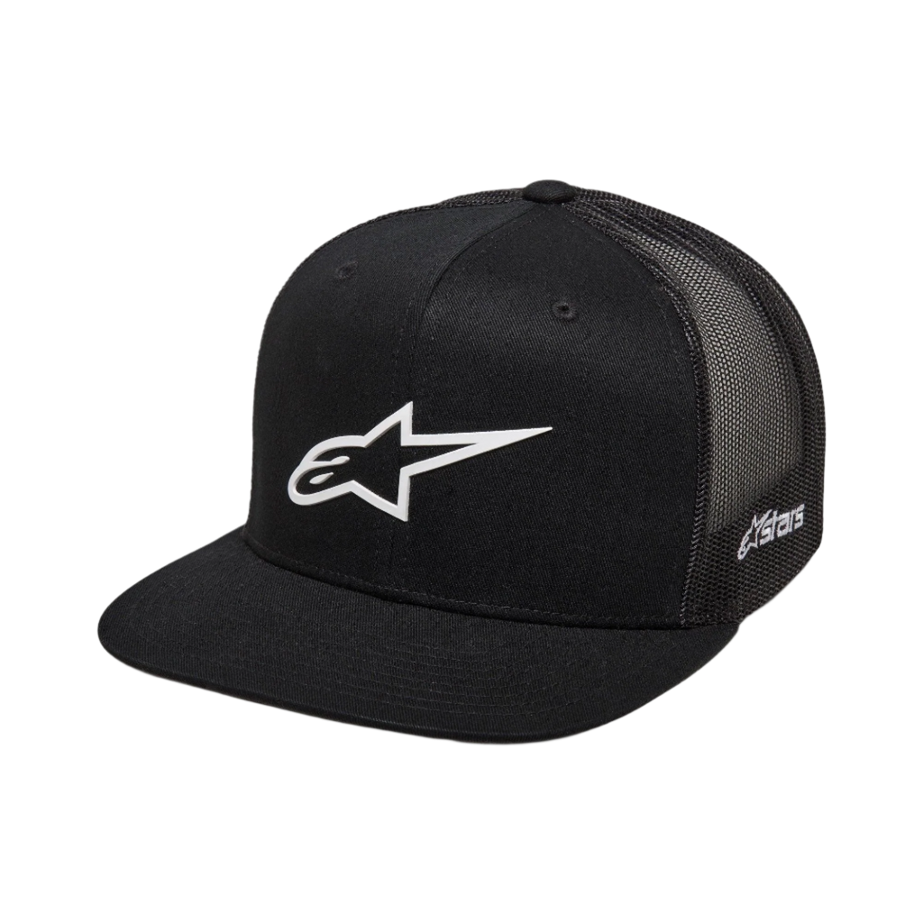 Alpinestars 3D Ageless Trucker Hat, Schwarz mit weißem Alpinestars-Logo, flacher Schirm, strukturierte Krone, schwarze Mesh-Rückseite, lässige Motorsport-inspirierte Sportbekleidung