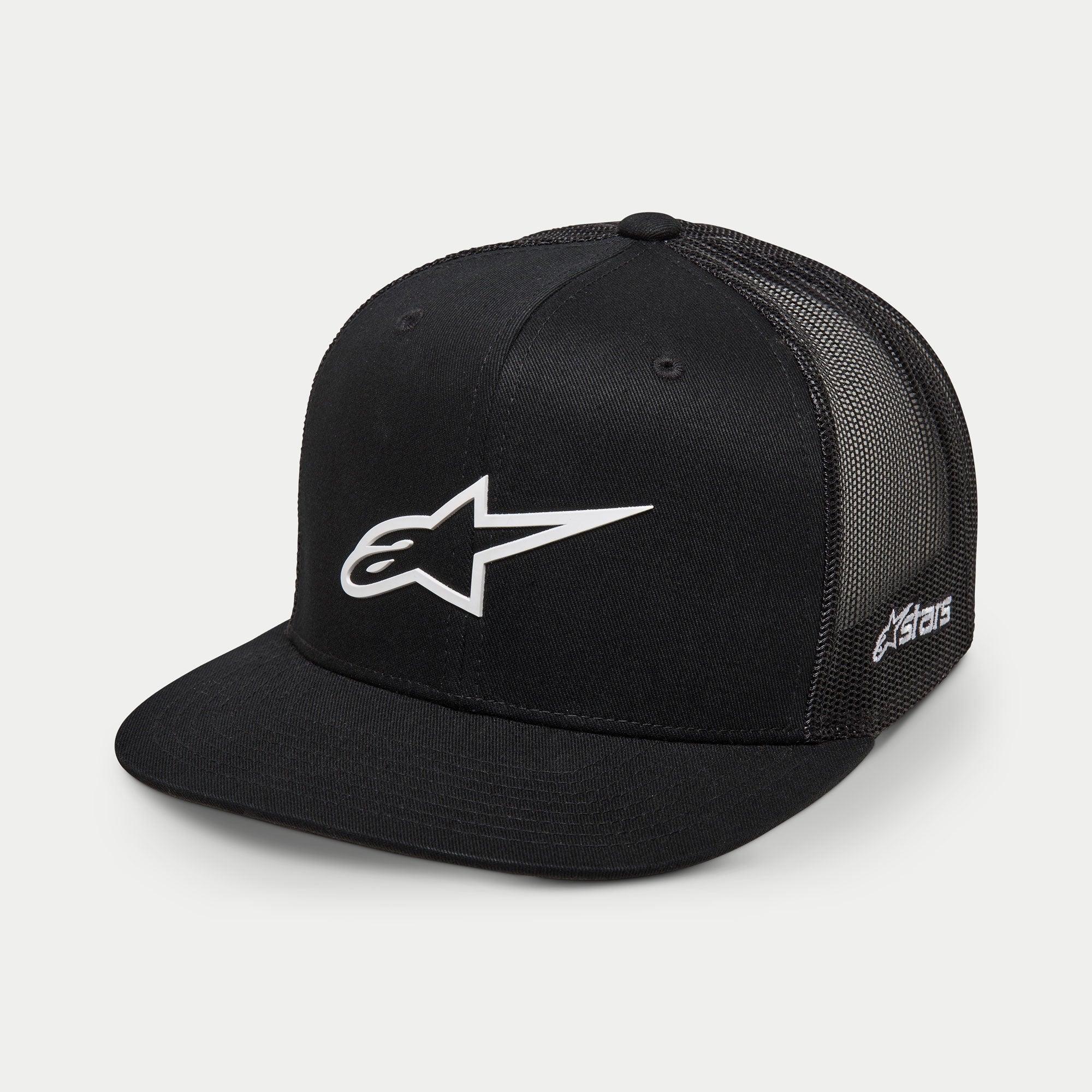 Alpinestars 3D Ageless Trucker Hat, Schwarz und Weiß, strukturierte Krone mit flachem Schirm, Poly-Mesh-Rückseite, mit großem weißem 3D-gesticktem Ageless-Logo auf der Vorderseite und seitlichem Astars-Branding, lässige Motorsport-Lifestyle-Cap