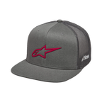 Alpinestars 3D Ageless Trucker Hat, Grau und Rot, flacher Schirm mit strukturierter Krone, Twill-Vorderseite und Mesh-Rückseite, mit einem markanten roten 3D-gestickten Logo auf der Vorderseite und weißem Branding an der Seite, lässige Motorsport-Kopfbedeckung