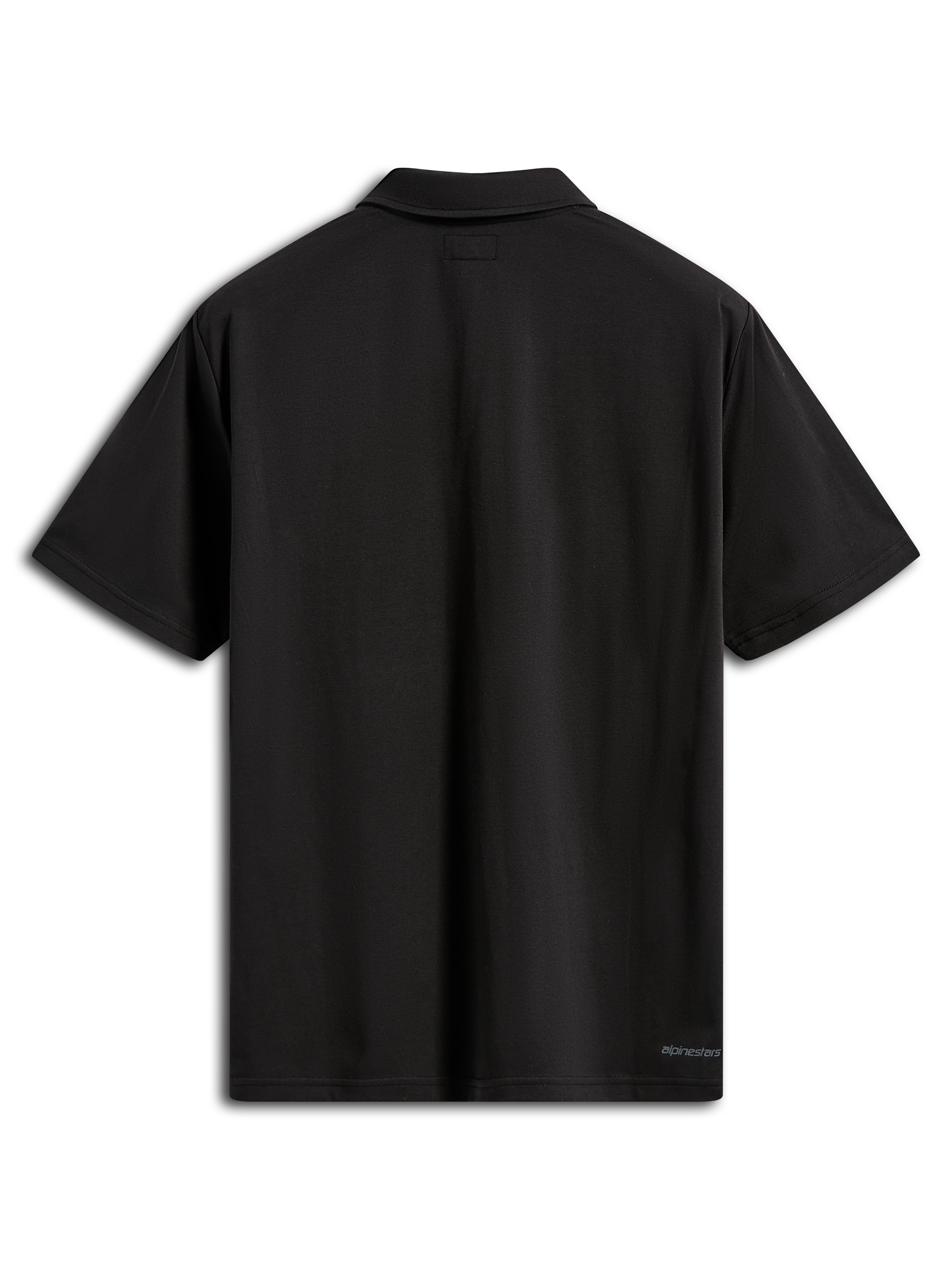 Alpinestars Impetus Sport Polo, kurzärmeliges Poloshirt, Schwarz, Rückansicht mit Selbstkragen und kleinem Alpinestars-Logo am unteren hinteren Saum, sportliche Mock-Mesh-Bekleidung