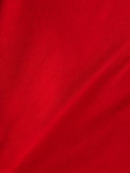 Alpinestars Endeavor Classic Polo, Detailaufnahme von rotem Piqué-Stoff, strukturiertes Strickmaterial, Baumwoll-Polyester-Mischung, lässige Motorsport-Sportbekleidung