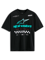 Alpinestars Aplomb Oversized CSF Tee, kurzärmeliges T-Shirt, Schwarz, großes blaugrün und weiß gestreiftes Astars-Logo, roter „Racing Ahead“-Schriftzug und Karografik, lässige Motorsport-Streetwear