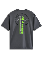 Alpinestars Overhang Oversized CSF Tee, Kurzarm-T-Shirt, Charcoal, Rückansicht mit bogenförmigem „Alpinestars Protects“-Schriftzug und vertikaler lindgrüner Wortmarke, lässige vom Motorsport inspirierte Streetwear