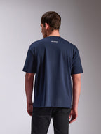 Alpinestars Focused Oversized CSF Tee, kurzärmeliges T-Shirt, Navy, Rückansicht mit kleinem weißem Alpinestars-Wortlogo, lockere Passform, lässige motorsport-inspirierte Streetwear