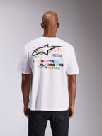 Alpinestars Wild Oversized CSF Tee, Kurzarm-T-Shirt, Weiß, Rückansicht mit lebendigem mehrfarbigem Astars-Logo und Textdrucken, Oversized-Passform, lässige Motorsport-Streetwear