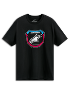 Alpinestars Plate CSF Tee, Kurzarm-T-Shirt, Schwarz, MX-Plattengrafik auf der Vorderseite mit weißem Stern-Logo und blauen und pinkfarbenen Akzenten, lässige Motorsport-Sportbekleidung