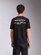 Alpinestars Lanes CSF Tee, Kurzarm-T-Shirt, Schwarz, Rückansicht mit weißem Alpinestars-Logo und Astars-Stern mit roten und gelben Streifen, Casual Motorsport Streetwear