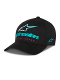 Alpinestars Instinct Kappe, schwarze Baseballkappe mit gebogenem Schirm, türkisfarbenes Alpinestars-Logo und gestreifter Stern auf der Vorderseite, roter „Racing Ahead“-Schriftzug, türkisfarbene Logo-Stickerei an der Seite, lässige Motorsport-Kopfbedeckung