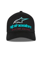 Alpinestars Instinct Hat, strukturierte Baseballkappe, Schwarz, mit türkisfarbenem Alpinestars-Logo, gestreiftem Stern-Symbol und rotem „RACING AHEAD“-Schriftzug, gebogener Schirm, lässige Motorsport-Streetwear