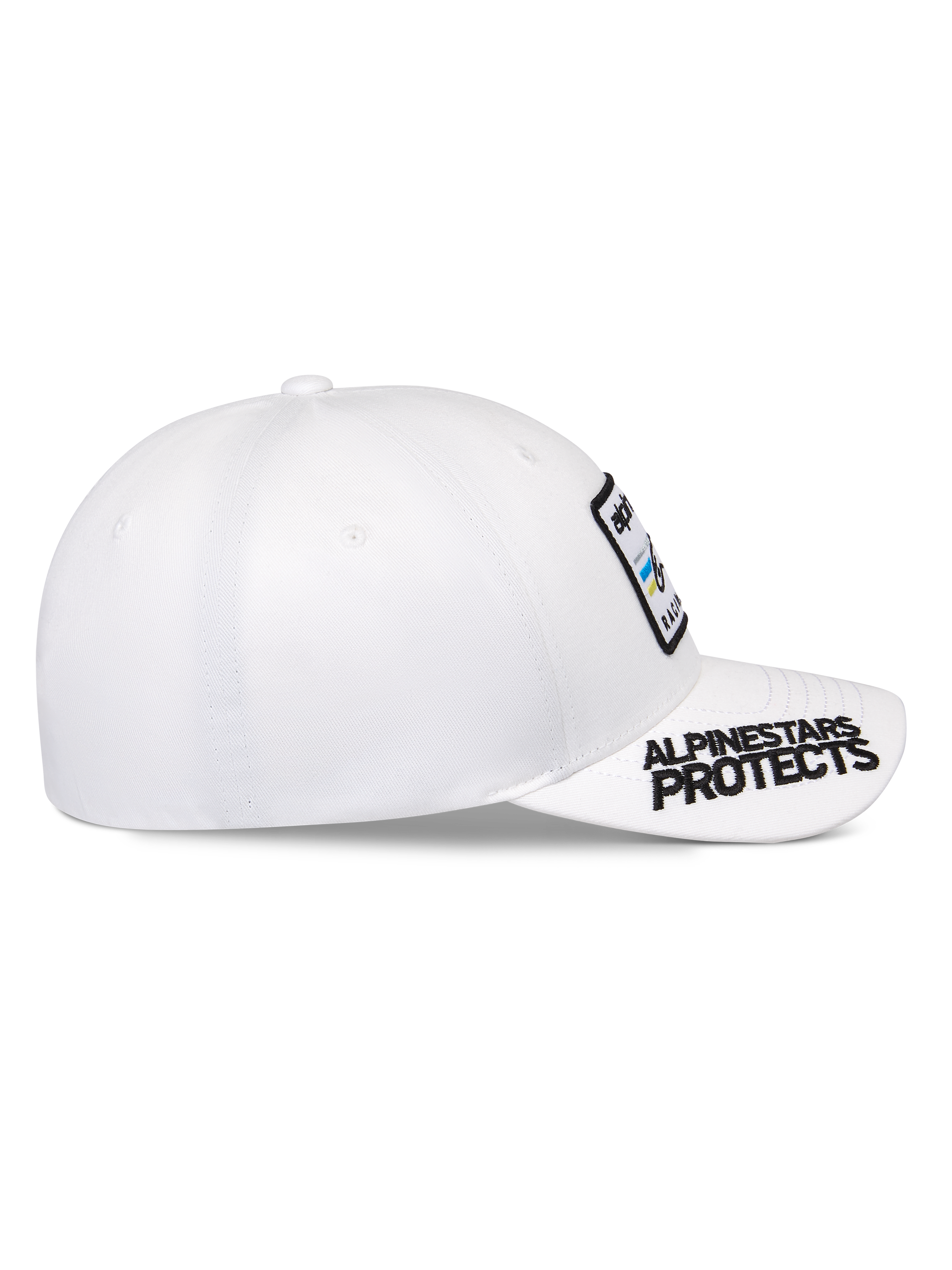 Alpinestars Surpass Cap, Weiß, gebogener Schirm mit schwarzer „ALPINESTARS PROTECTS“ Bestickung, strukturierte Krone mit Logo-Aufnäher vorne, lässige Sport-Baseballkappe