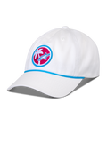 Alpinestars Calipalm Strapback Cap, Weiß, gebogener Schirm mit blauem Kordeldetail, runder Front-Aufnäher mit weißer Palme und blauem Astars-Logo auf pinkfarbenem Hintergrund, lässige Sportswear-Kopfbedeckung