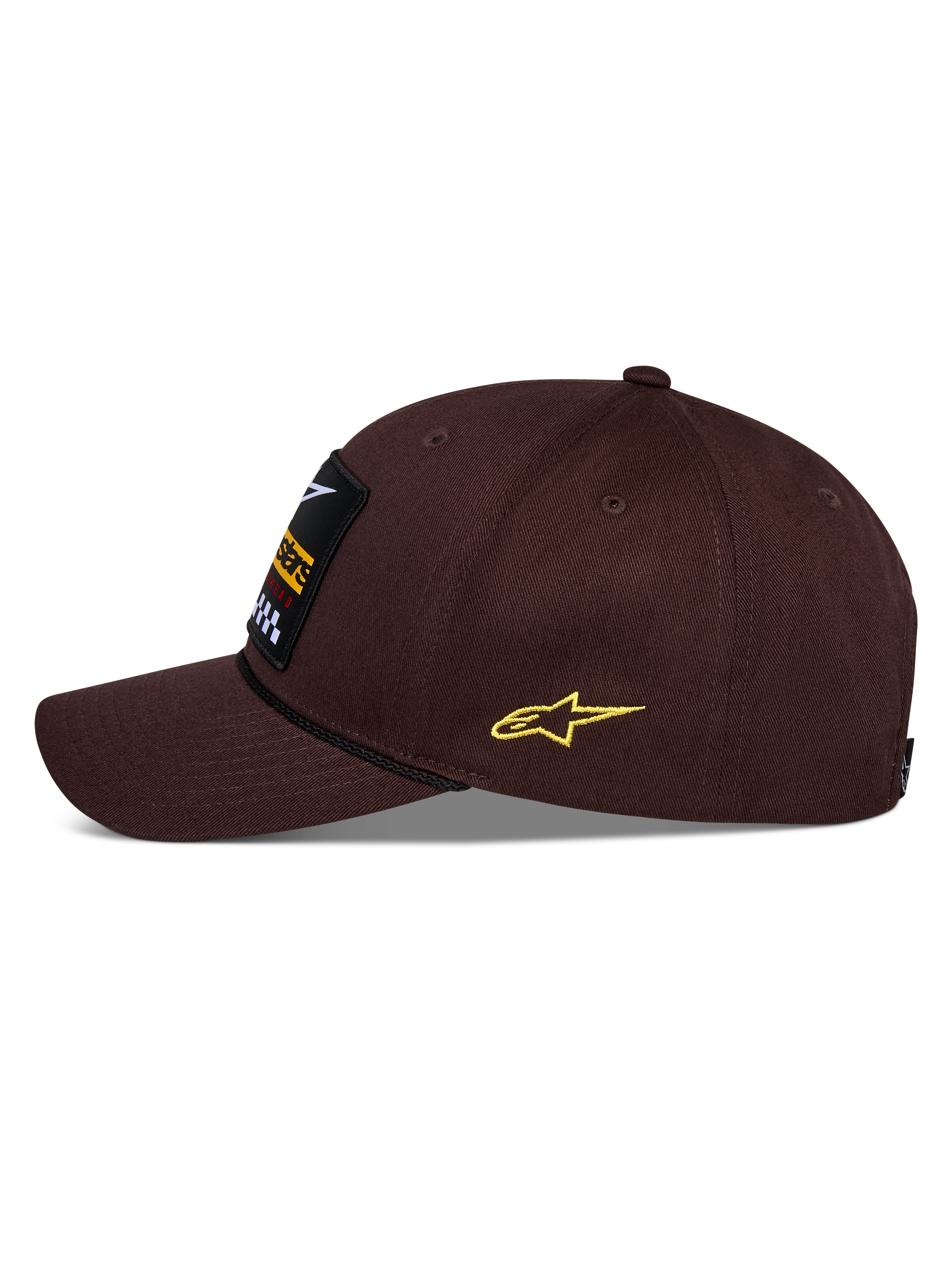 Alpinestars Matrix Snapback Mütze, Braun, Seitenansicht, gebogener Schirm mit schwarzem Kordeldetail, Front-Stickerei-Patch, gelbes seitliches Astars-Logo, strukturierte Baumwolltwill-Konstruktion, lässige Motorsport-Kopfbedeckung