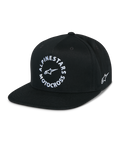 Alpinestars MX Snapback Kappe, schwarze Cap mit flachem Schirm, strukturierte Krone, weiße kreisförmige Alpinestars Motocross-Grafik vorne, gesticktes Astars-Logo an der Seite, 100 % Baumwoll-Twill, lässige Motorsport-Sportbekleidung