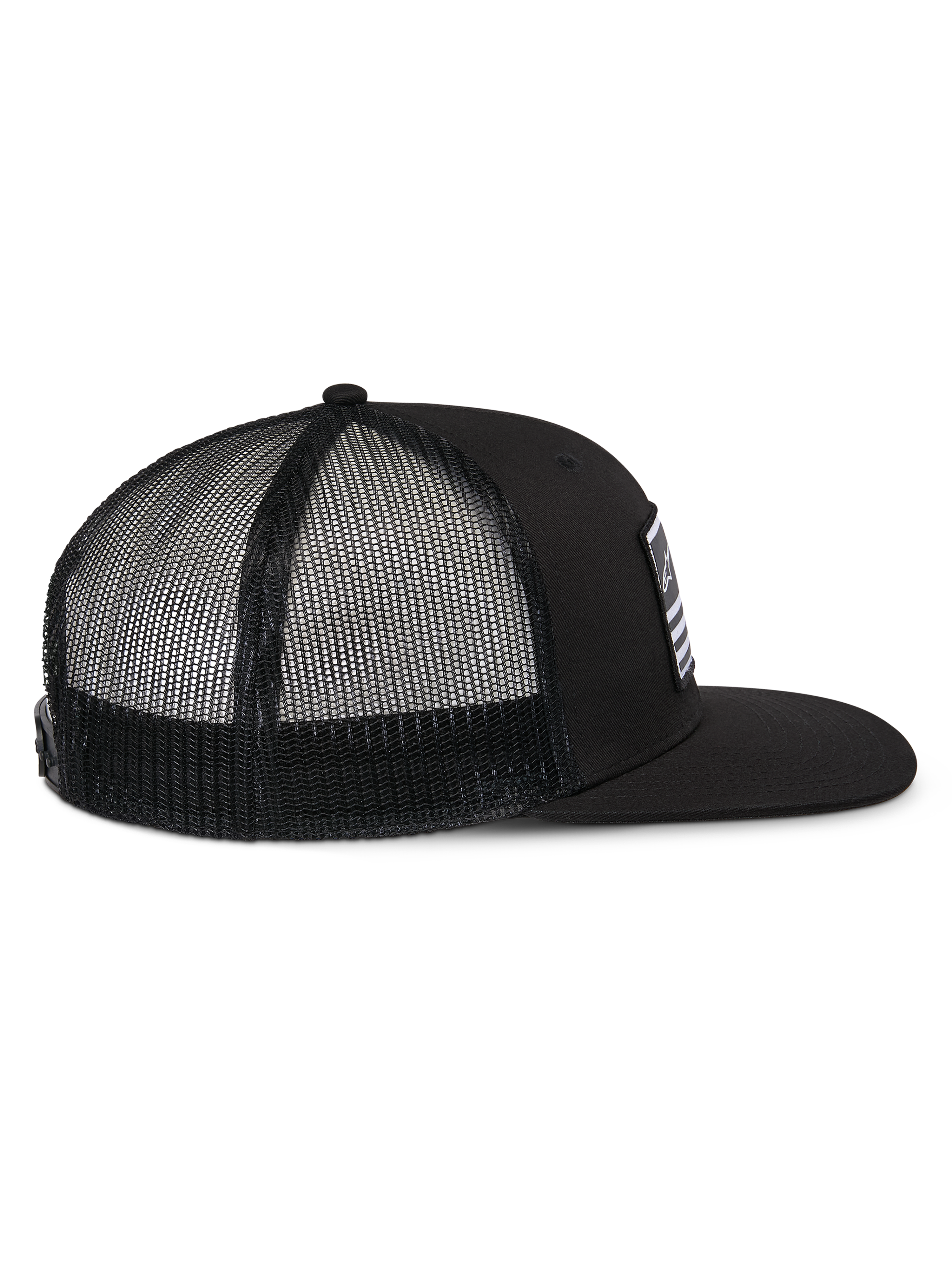 Alpinestars Flag Flat Trucker-Mütze, Schwarz, Seitenansicht mit flachem Schirm, strukturierter Krone und schwarzer Mesh-Rückseite aus Polyester, lässige vom Motorsport inspirierte Kopfbedeckung