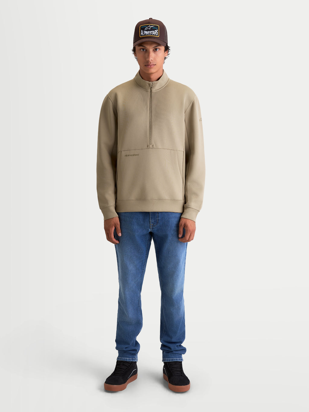 Alpinestars Apera Half-Zip Sweatshirt, Herren-Sportswear-Pullover, Beige, Motorsport-inspirierter Fleece mit Kängurutasche und Halbreißverschluss, Premium-Tri-Blend-Konstruktion.