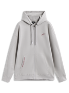 Alpinestars Pioneer Oversized Hoodie, zementgraue Fleecejacke mit Reißverschluss, Kängurutasche und roten Logo-Details.