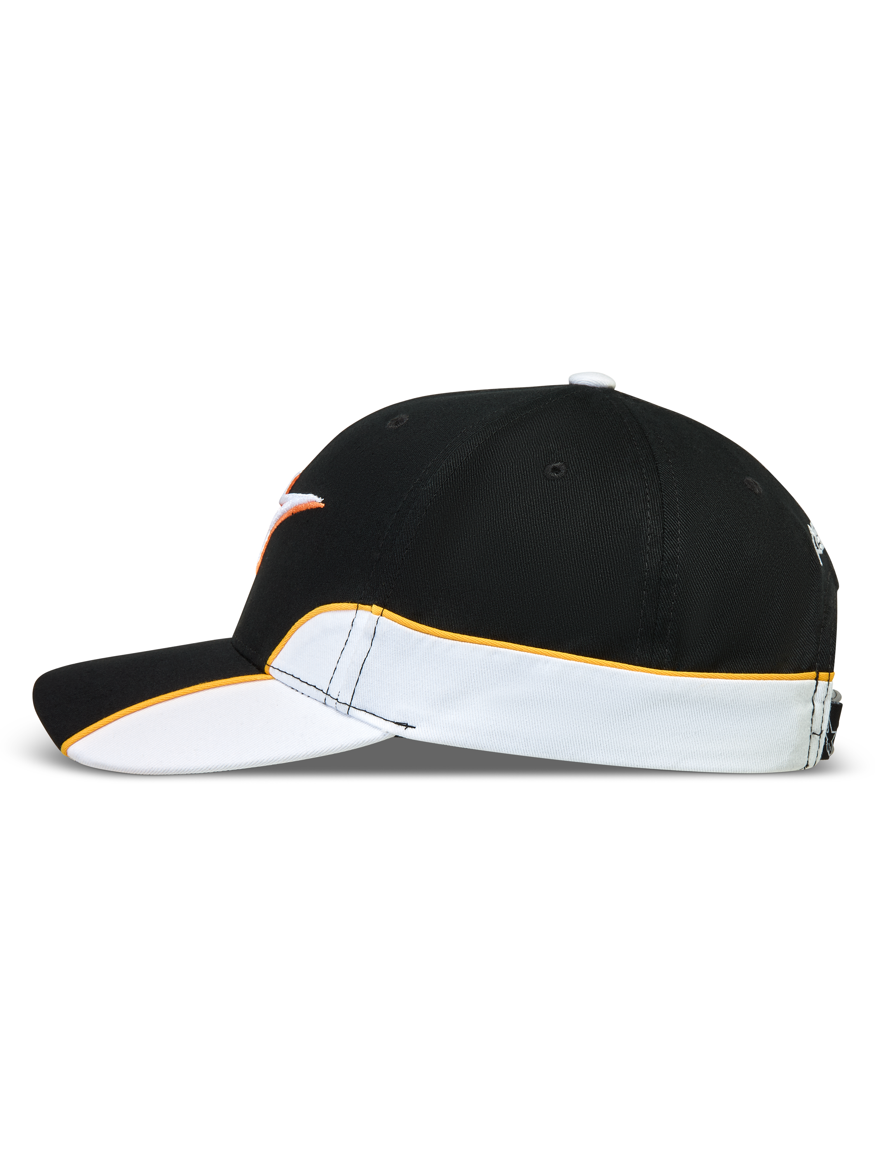 Alpinestars 500 Snapback Kappe, Motorsport-inspirierte Sportswear Lifestyle Kappe, Unisex, Schwarz und Weiß mit orangefarbener Kontrastpaspelierung, gebogener Schirm und strukturierte Krone, strapazierfähiger Baumwolltwill, Seitenansicht mit Cut-and-Sew-Details.