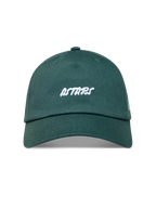 Alpinestars Explorer Strapback Kappe, grüne Sportswear-Kappe mit weißem Astars-Logo-Stick und gebogenem Schirm.