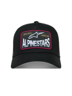 Alpinestars Hemmings Trucker-Mütze, schwarze Sportswear-Kappe mit weißem Logo-Patch, roten Details und Mesh-Rückseite.