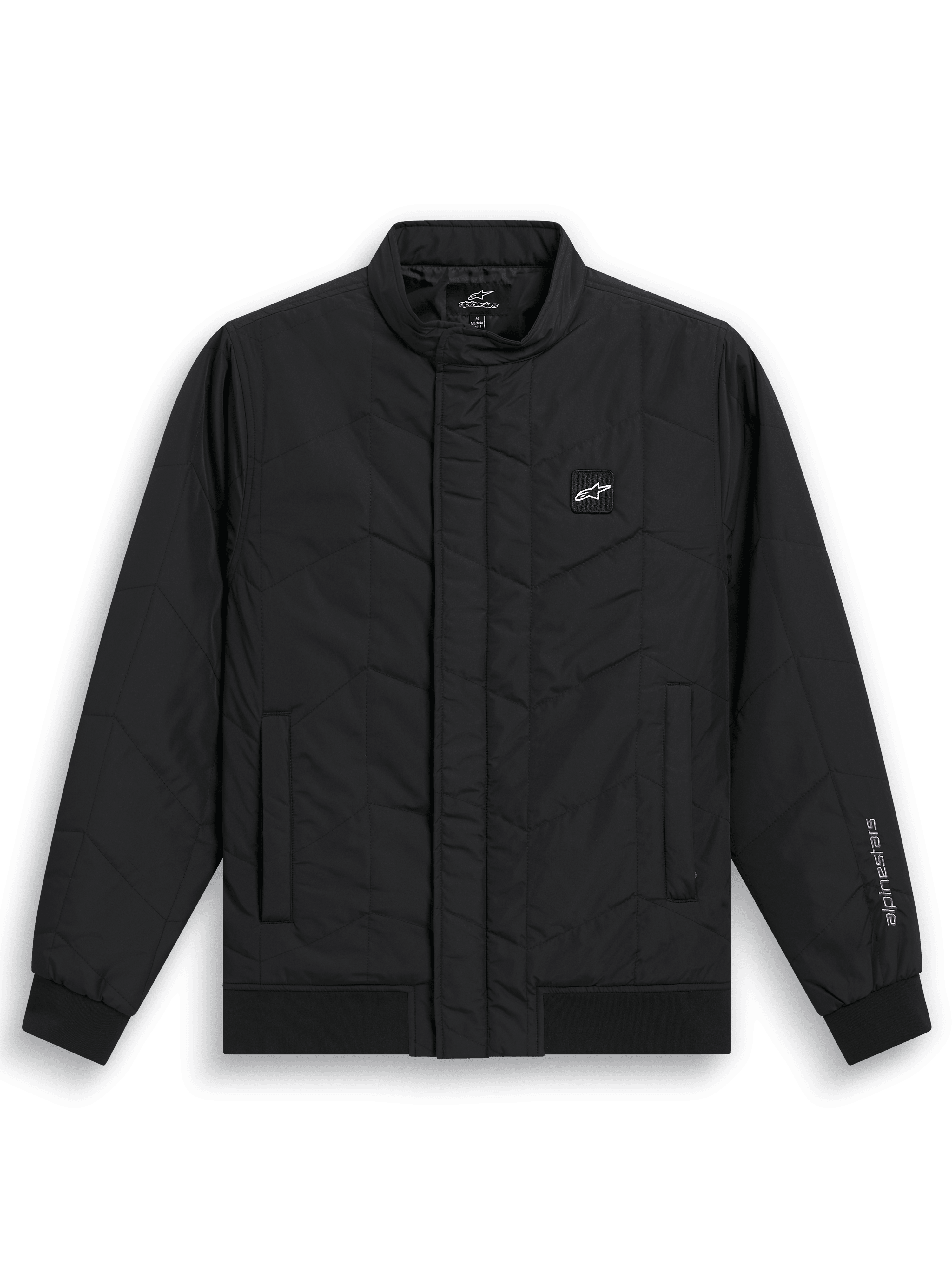 Alpinestars Precedent Jacke, gesteppte F1-inspirierte Sportswear-Jacke, Schwarz, mit schrägem Steppmuster, niedrigem Stehkragen, Rippbündchen an Ärmeln und Saum, kleinem Logo-Patch auf der Brust und Stickerei am Ärmel, lässiges motorsport-inspiriertes Design