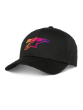 Alpinestars Setting Hat, schwarze Baseball-Kappe mit besticktem 3D-Logo mit Farbverlauf in Orange, Pink und Lila, gebogener Schirm, strukturierte Krone, lässige Lifestyle-Kopfbedeckung.