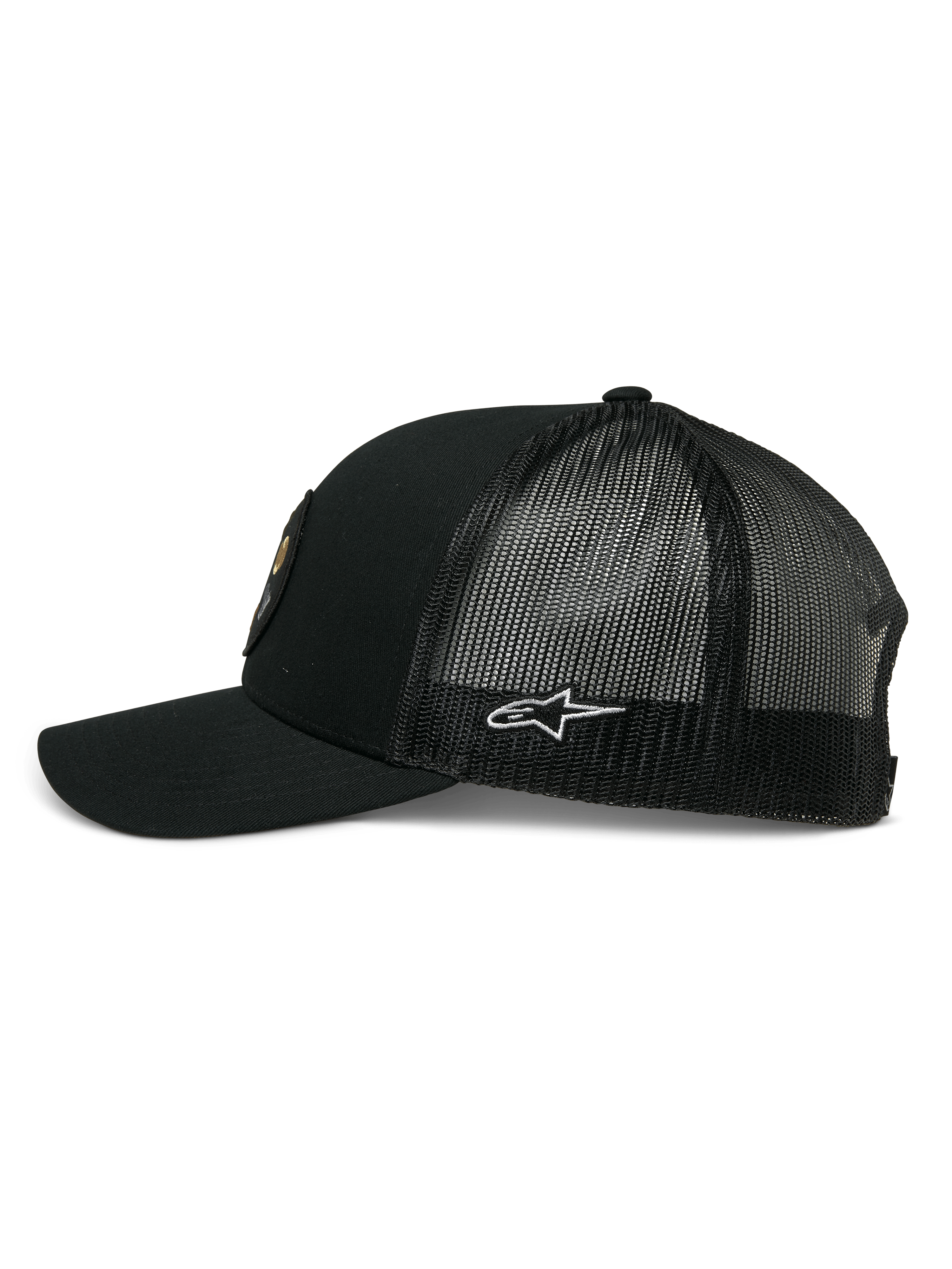 Alpinestars Gambit Trucker Mütze, Schwarz, Seitenansicht mit gebogenem Schirm und Mesh-Rückseite, weißes Alpinestars-Sternlogo an der Seite, lässige vom Motorsport inspirierte Kopfbedeckung