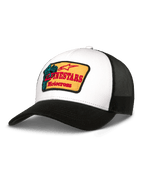 Alpinestars Hardware Trucker Hat, weiße Twill-Vorderseite und schwarze Mesh-Rückseite, gelber Stickerei-Patch mit rotem Branding und türkisfarbener Motocross-Grafik, gebogener schwarzer Schirm, lässige Sportbekleidung