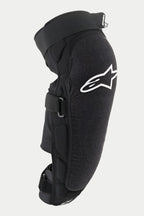 Alpinestars Vector Pro Knie-/Schienbeinschutz, Schwarz, mit weißem Alpinestars-Logo auf dem Knie, strukturiertes abriebfestes Frontpanel, verstellbare Klettverschlüsse, atmungsaktive MTB-Schutzausrüstung