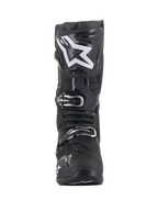 Alpinestars Tech 10 Stiefel, Motocross-Stiefel, Schwarz mit großem weißem Stern-Logo auf dem Schienbein, Vorderansicht, mit silbernen Schnallen und fortschrittlicher TPU-Schalenkonstruktion für Offroad-Schutz.