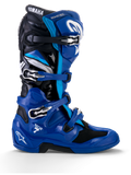 Alpinestars Yamaha Tech 7 Stiefel, Motocross-Rennstiefel, Blau mit schwarzen und weißen Akzenten, Seitenprofil mit vier verstellbaren Schnallen, verstärkter TPU-Schutz an Schienbein und Ferse, markantes Yamaha-Branding, robuste Sohle für Offroad-Performance