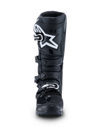 Alpinestars 2026 Tech 7 Enduro Stiefel, Schwarz Anthrazit Weiß, Vorderansicht mit markantem weißem Stern-Logo auf der Schienbeinplatte, Vier-Schnallen-Schnellverschlusssystem und verstärkter Schutzstruktur für Enduro- und Offroad-Fahrten