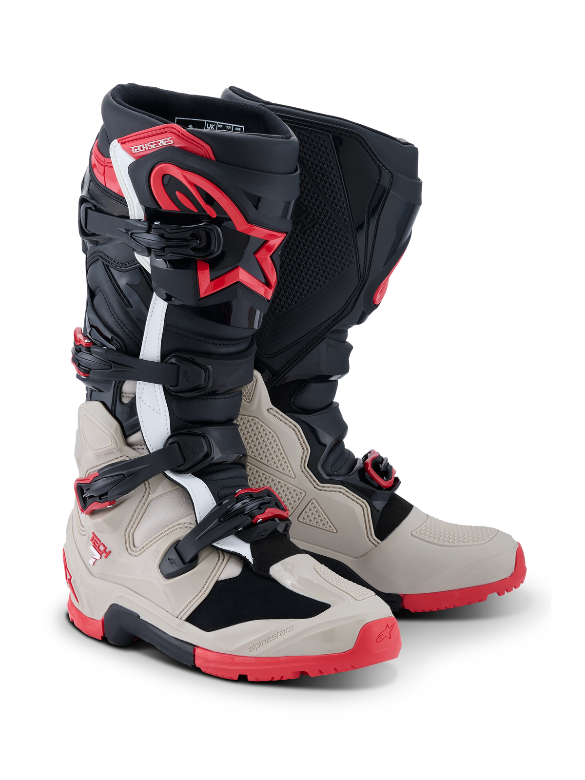 Alpinestars 2026 Tech 7 Enduro Stiefel, Motocross- und Enduro-Stiefel, Schwarz, Hellgrau und Hellrot, mit einem Vier-Schnallen-Verschlusssystem, TPU-Schienbeinschutz mit rotem Stern-Logo und einer robusten roten Sohle für Offroad-Performance